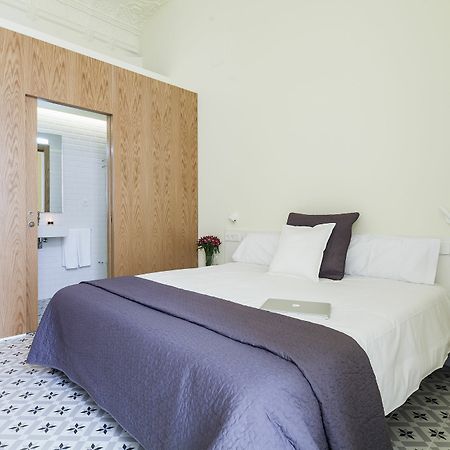 Uma Suites Pau Claris برشلونة المظهر الخارجي الصورة