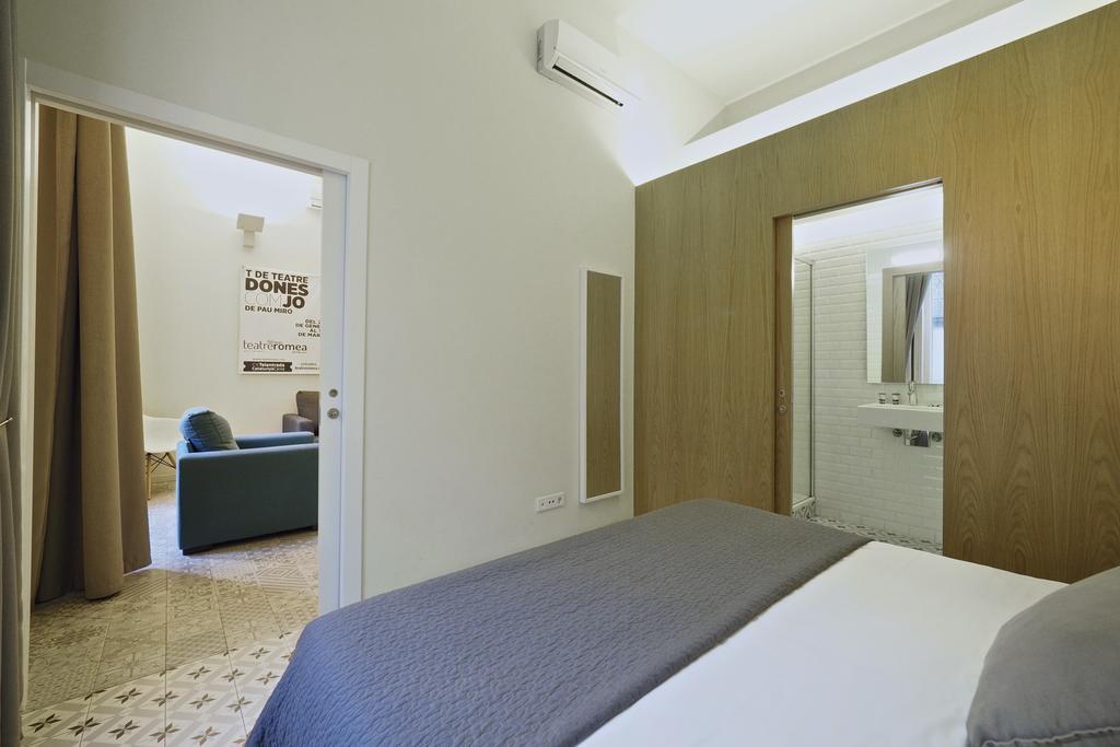Uma Suites Pau Claris برشلونة المظهر الخارجي الصورة